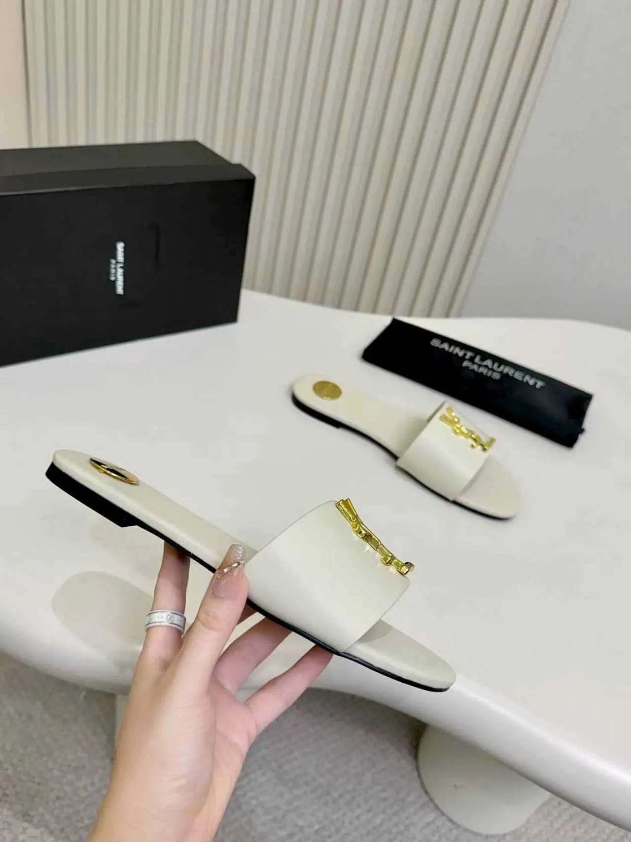 👟👟Ex-factory price 340👟👟 Genuine leather sole +40 YSL new model, upper cowhide leather lining sheepskin, size 35-44, rubber sole, genuine leather sole +40